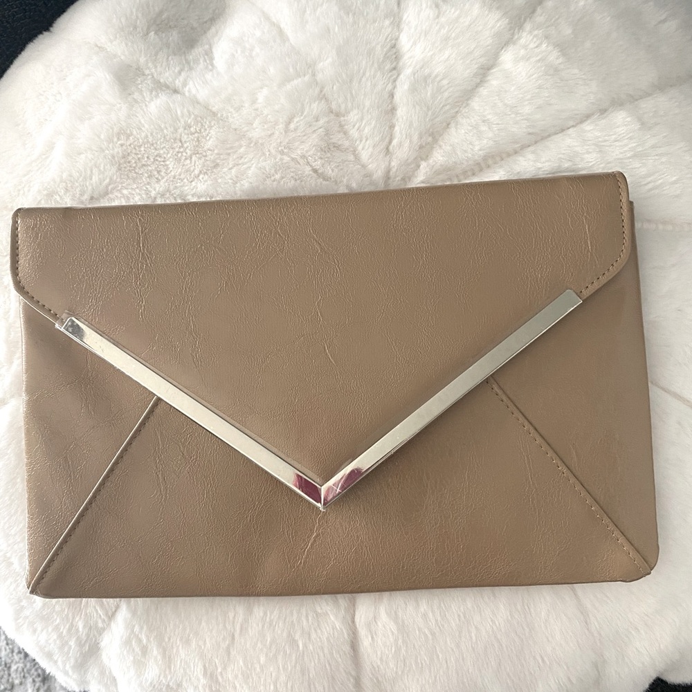 INC tan cross body purse , new with tags